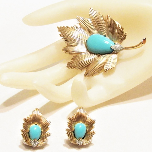 Crown Trifari Jewelry - Vintage Crown Trifari Leaf Brooch Earring Set